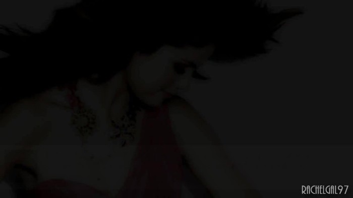 ~01 022 - Selena Gomez People forget that it hurts my feelings