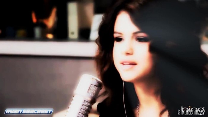 ~01 102 - Selena Gomez People forget that it hurts my feelings