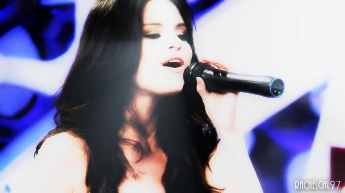 ~01 245 - Selena Gomez People forget that it hurts my feelings