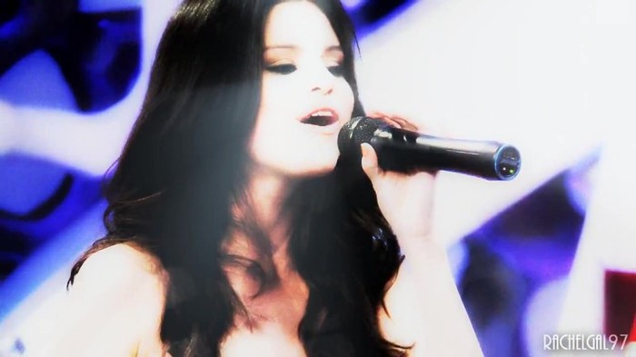 ~01 246 - Selena Gomez People forget that it hurts my feelings