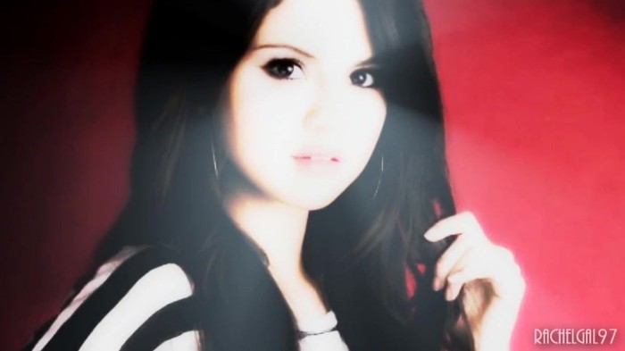 ~01 248 - Selena Gomez People forget that it hurts my feelings