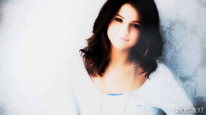 ~01 251 - Selena Gomez People forget that it hurts my feelings