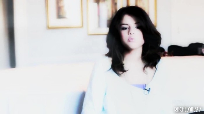~01 259 - Selena Gomez People forget that it hurts my feelings