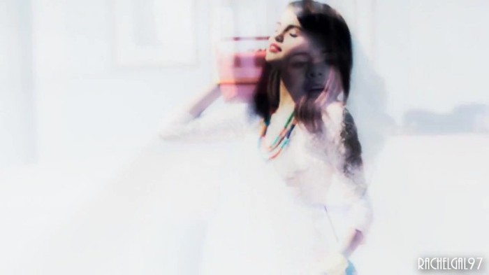 ~01 260 - Selena Gomez People forget that it hurts my feelings