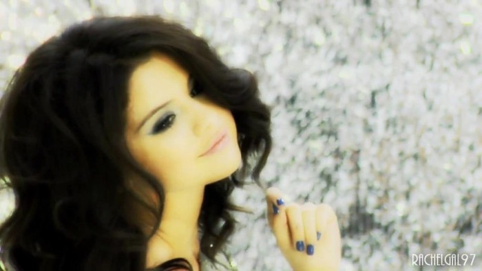 ~01 278 - Selena Gomez People forget that it hurts my feelings