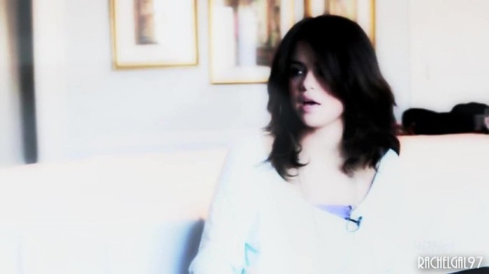~01 337 - Selena Gomez People forget that it hurts my feelings