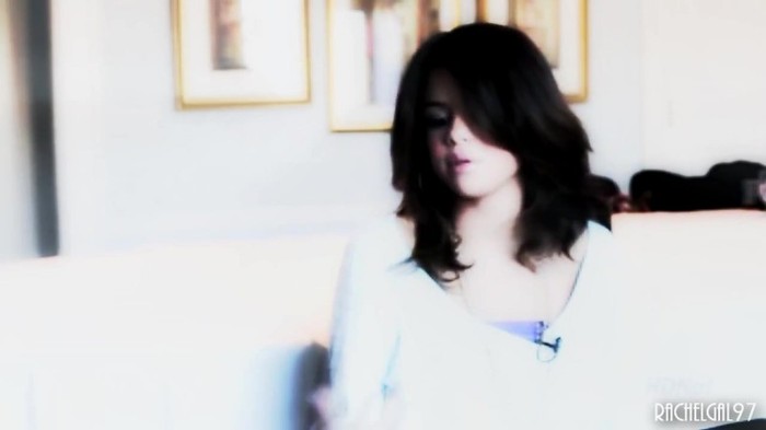 ~01 340 - Selena Gomez People forget that it hurts my feelings