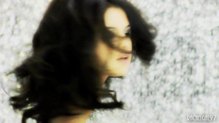 ~01 360 - Selena Gomez People forget that it hurts my feelings