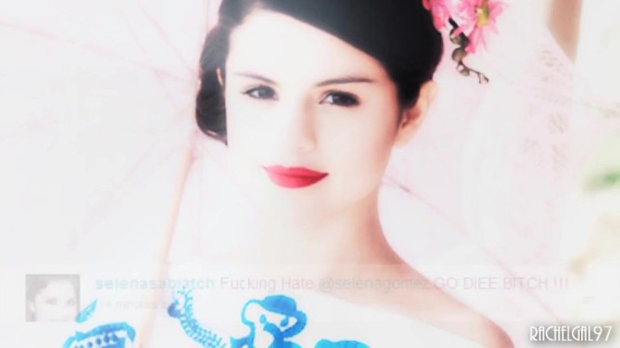 ~01 393 - Selena Gomez People forget that it hurts my feelings
