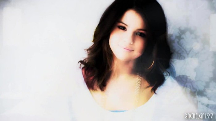 ~01 405 - Selena Gomez People forget that it hurts my feelings