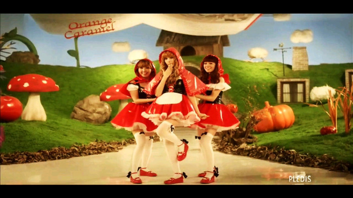 kpop7-com-mv-orange-caramel-aing-01007