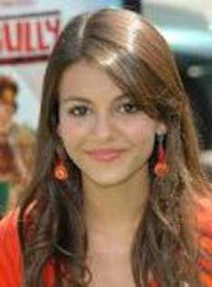 7 - victoria justice