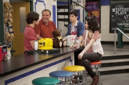 normal_010 - Wizards of Waverly Place Season 3 Episode 27 Alex Saves Mason