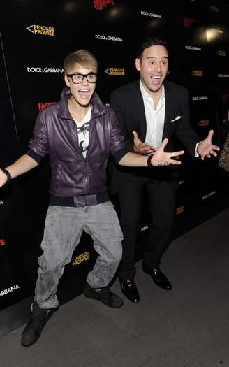 IN SFARSITTTTTTT!!!!!!!! DETE DOMNU` DE VA TREZIRATI SI VENIATI !!!!!!