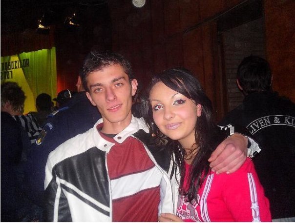 22633_100753599960916_100000788298377_18816_23399_n