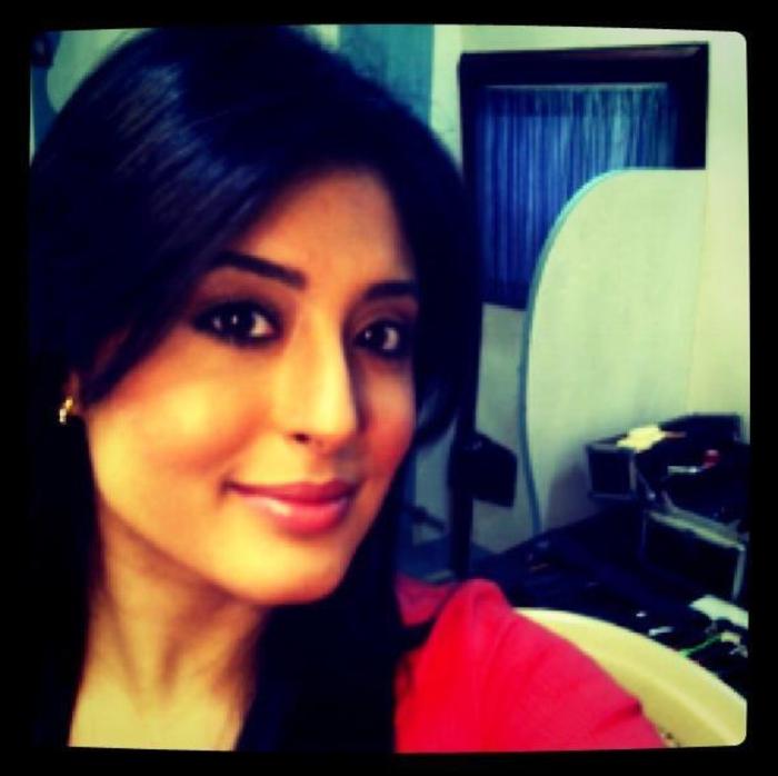 321613_239157689452642_141460255889053_550478_7985174_n - Kritika Kamra