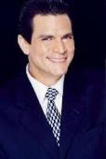 images (11) - Roberto Mateos