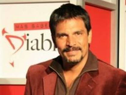 images (64) - Roberto Mateos