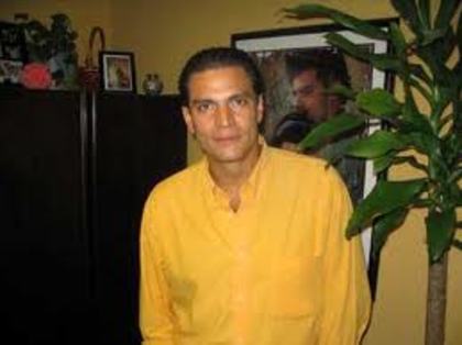 images (14) - Roberto Mateos