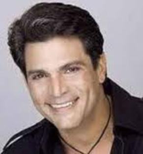 images (19) - Roberto Mateos