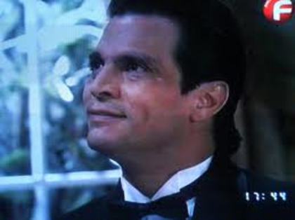 images (23) - Roberto Mateos