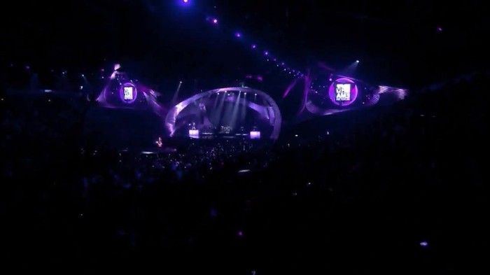 00 009 - Selena Gomez and The Scene Hit The Lights Live MTV EMAs 2011