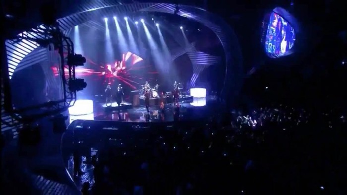 00 232 - Selena Gomez and The Scene Hit The Lights Live MTV EMAs 2011