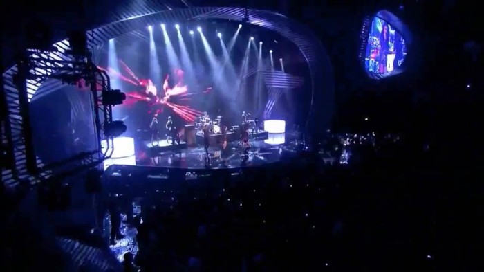 00 233 - Selena Gomez and The Scene Hit The Lights Live MTV EMAs 2011