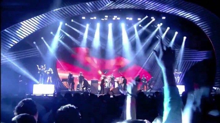 00 295 - Selena Gomez and The Scene Hit The Lights Live MTV EMAs 2011