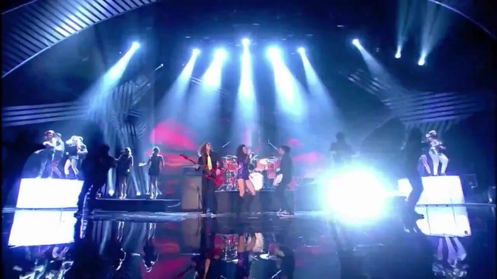 00 306 - Selena Gomez and The Scene Hit The Lights Live MTV EMAs 2011