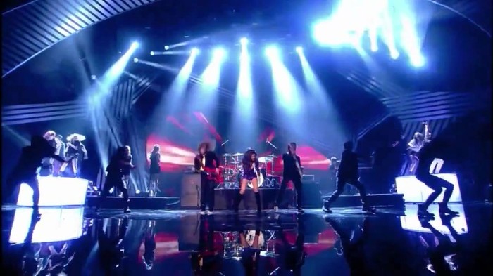 00 309 - Selena Gomez and The Scene Hit The Lights Live MTV EMAs 2011
