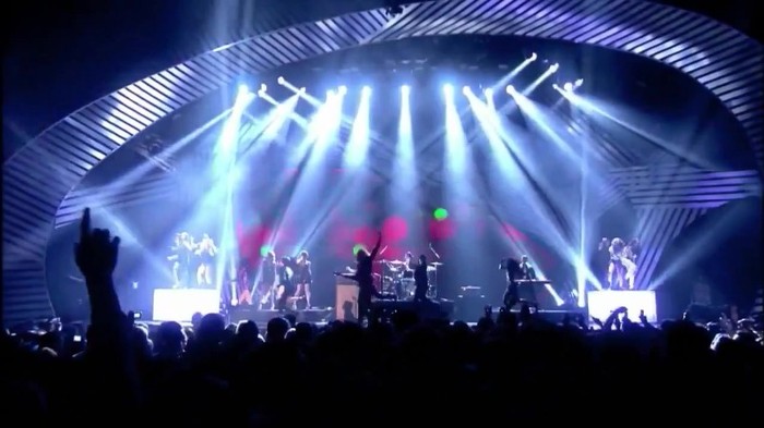 00 334 - Selena Gomez and The Scene Hit The Lights Live MTV EMAs 2011