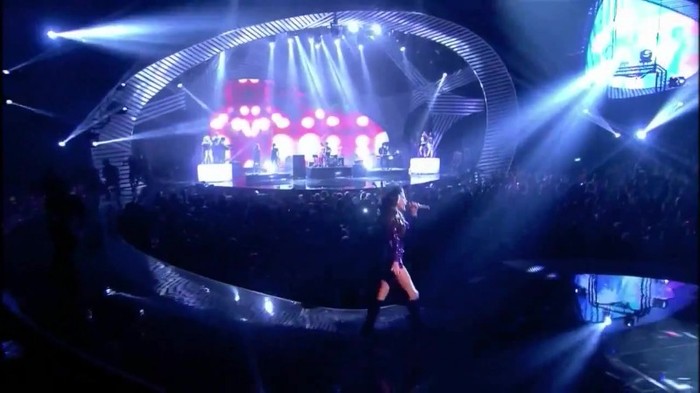 00 379 - Selena Gomez and The Scene Hit The Lights Live MTV EMAs 2011