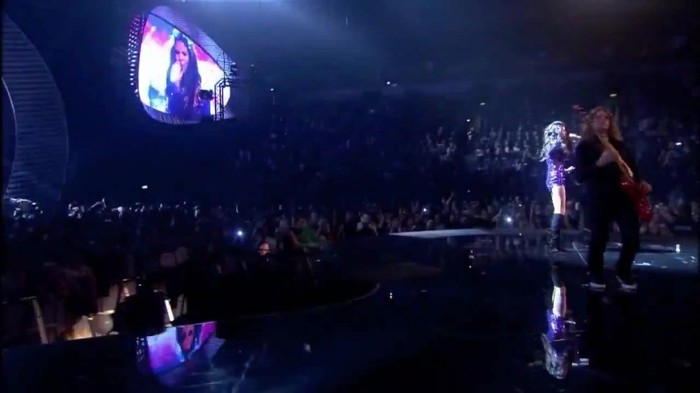 00 427 - Selena Gomez and The Scene Hit The Lights Live MTV EMAs 2011