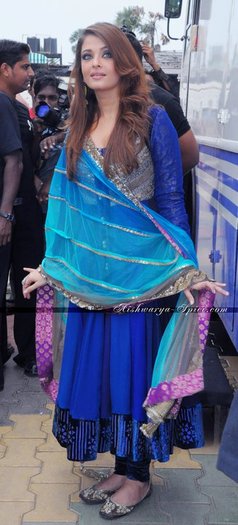149531_471689227096_99904837096_6114887_1396550_n - Aishwarya Rai