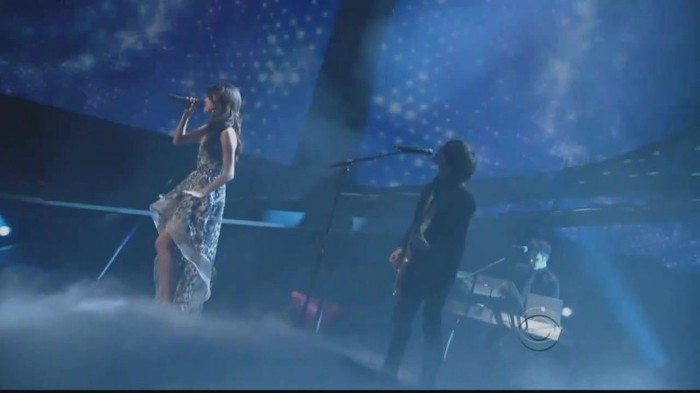 01 280 - Selena Gomez  A Year Without Rain Live at People Choice Awards 2011