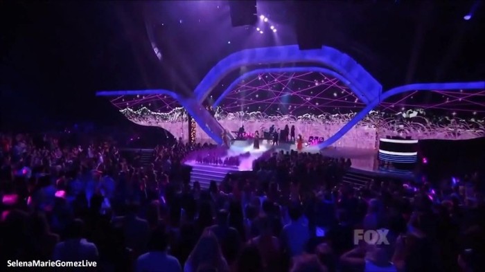 TCA 110 - Selena Gomez Love You Like A Love Song Live at Teen Choice Awards
