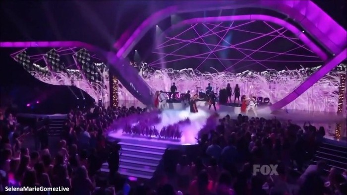 TCA 117 - Selena Gomez Love You Like A Love Song Live at Teen Choice Awards