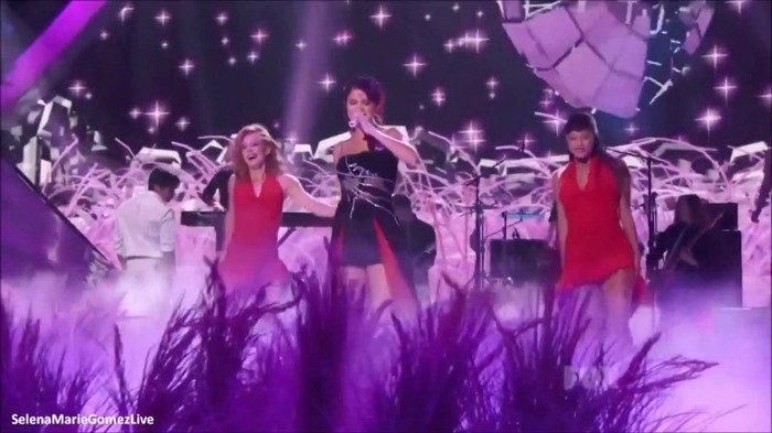 TCA 251 - Selena Gomez Love You Like A Love Song Live at Teen Choice Awards