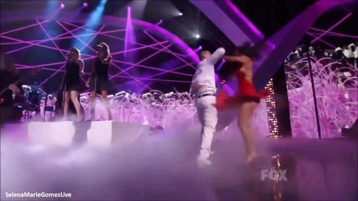 TCA 290 - Selena Gomez Love You Like A Love Song Live at Teen Choice Awards