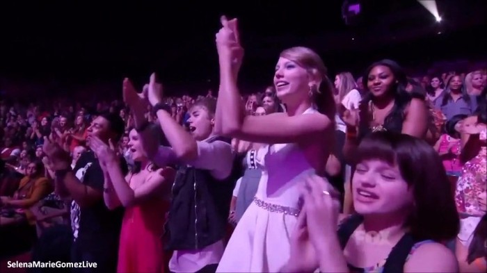 TCA 494 - Selena Gomez Love You Like A Love Song Live at Teen Choice Awards