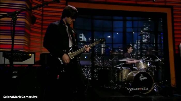 0~_ 017 - Selena Gomez Who Says Live on Regis And Kelly