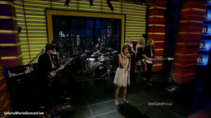 0~_ 043 - Selena Gomez Who Says Live on Regis And Kelly