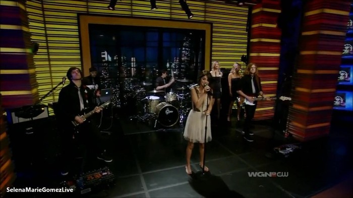 0~_ 045 - Selena Gomez Who Says Live on Regis And Kelly