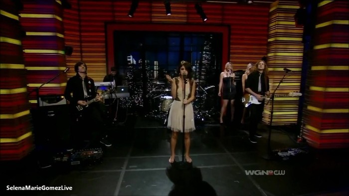 0~_ 053 - Selena Gomez Who Says Live on Regis And Kelly