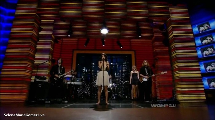 0~_ 073 - Selena Gomez Who Says Live on Regis And Kelly