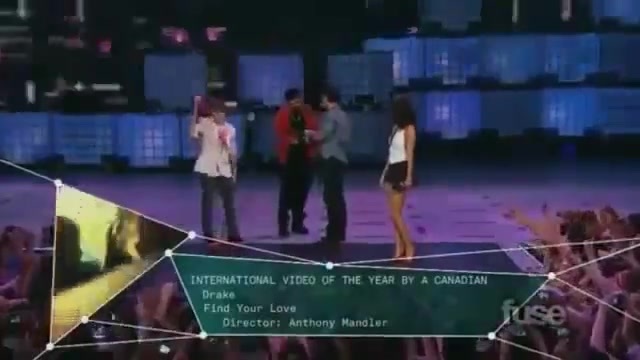 02 202 - Flirting with Selena Gomez Justin Bieber at Mmva 2011