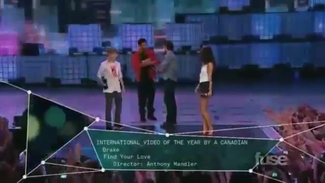 02 209 - Flirting with Selena Gomez Justin Bieber at Mmva 2011