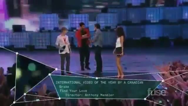 02 210 - Flirting with Selena Gomez Justin Bieber at Mmva 2011