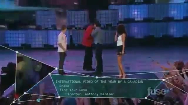 02 218 - Flirting with Selena Gomez Justin Bieber at Mmva 2011